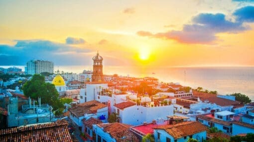 Fly & Buy Real Estate Tour - The 3-Day private Fly & Buy Real Estate Tour Puerto Vallarta is the best way to make an informed decision for your real estate acquisition strategy.